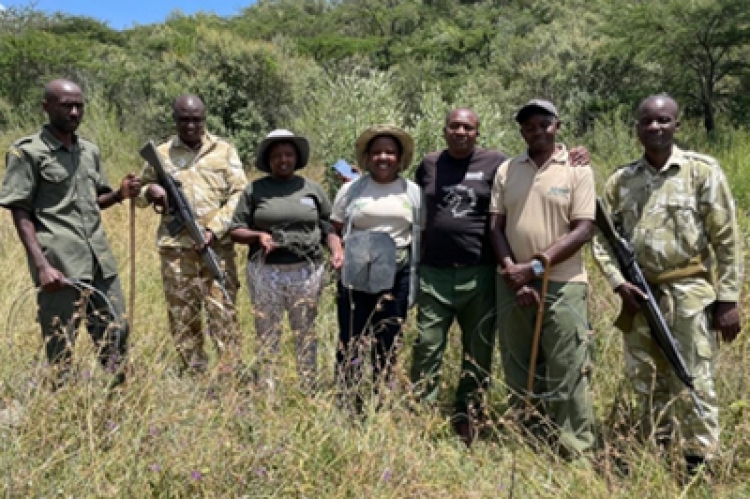 The Desnaring Team Pose for a Photo